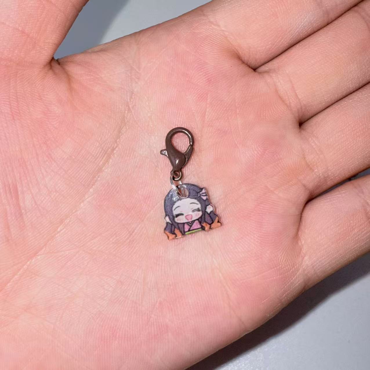 10 Pezzi Portachiavi in Acrili - Phone Accessories Demon Slayer recensione e prezzo